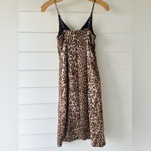 Express XXS/XS Leopard print dress